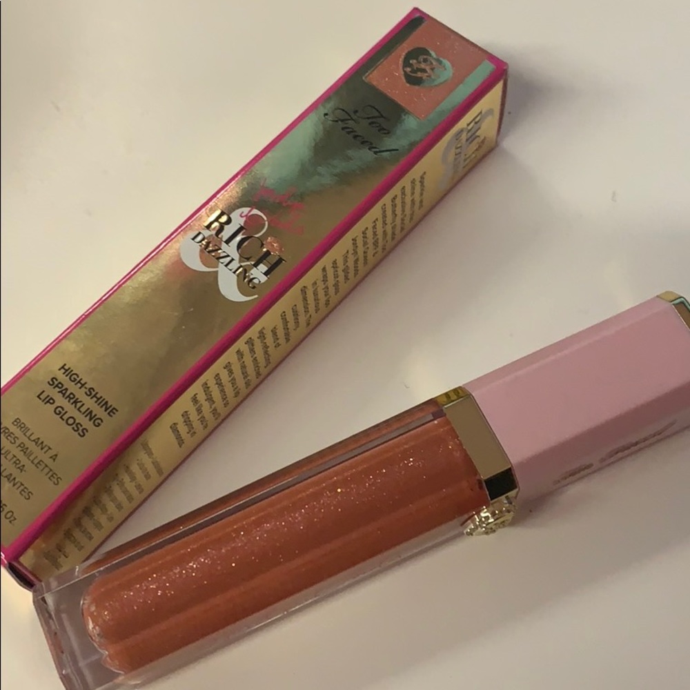 Rich & Dazzling Lipgloss In Social Butterfly